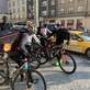 Profesionální biker Kristian Hynek a Bageterie Boulevard představují plán B: Rozvoz polévek zaměstnancům odběrových míst v rámci tréninku
